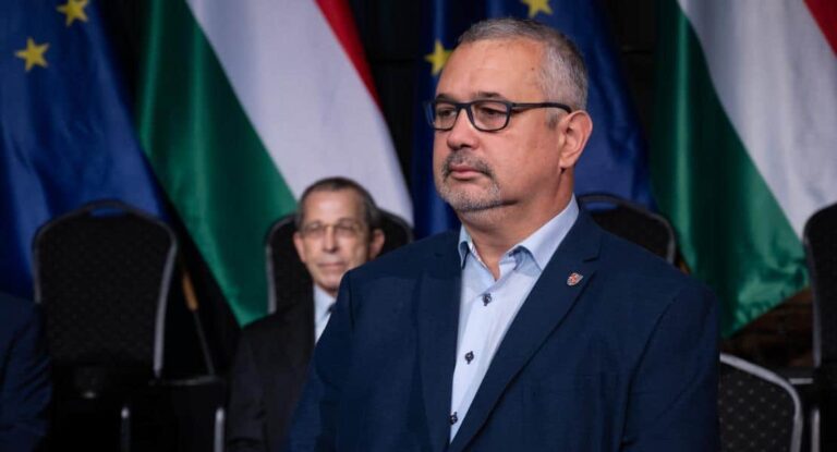 A DK érvényteleníttetné a devizahitel-szerződéseket