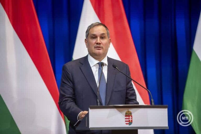 amíg tart a háború és folytatódnak a szankciók, addig Európa és benne Magyarország fizeti meg a háború árát!