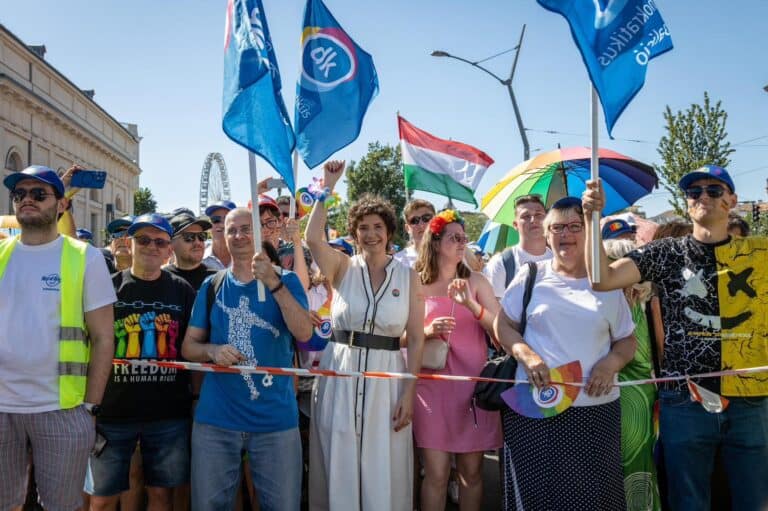 Dobrev Klára: Ki váltja le Orbánt?