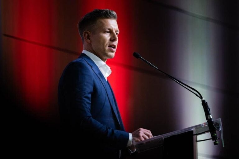 Magyar Péter: rendszerváltást békésen, felelőséggel