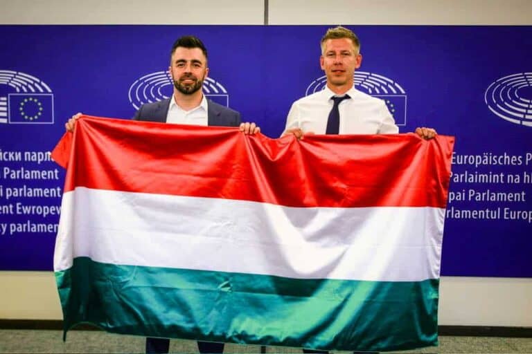 Magyar Péter szerint a propaganda csak vergődik, miután Kulja András elsöprő fölénnyel nyerte a vitát