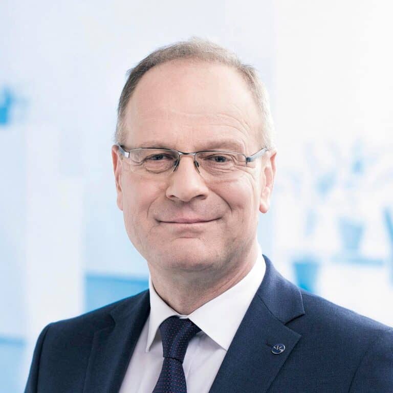 kíváncsi arra, hogy a Tisza Pártnak lesznek-e egyéni jelöltjei, vagy csak listán indul