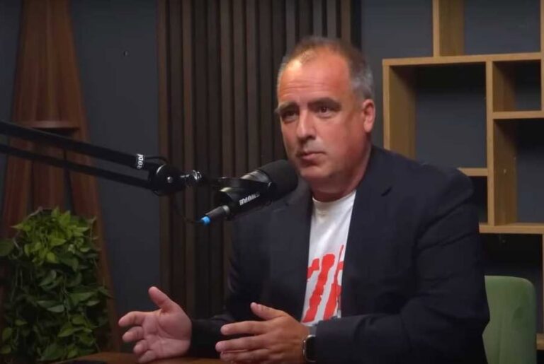 Török Gábor: A nyár újdonsága, hogy Orbán Viktor Hatvanpuszta miatt védekezik