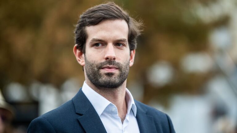 Fekete-Győr András üzent Dobrevnek és a DK-nak: óriási dolgot kér a politikus