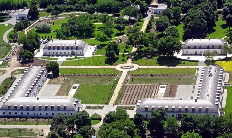 New York Post: Orbán Viktor két úszómedencés hatalmas birtoka okoz felháborodást a korrupciós vádak közepette