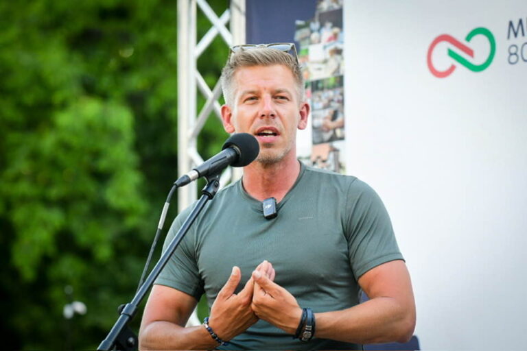 Magyar Péter közzétette az orosz nagykövet válaszlevelét: Ezek szerint háborút folytatni egy másik ország ellen, nem jelent beavatkozást