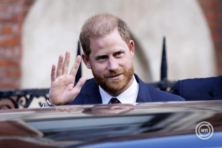 Kijevbe utazott Harry herceg