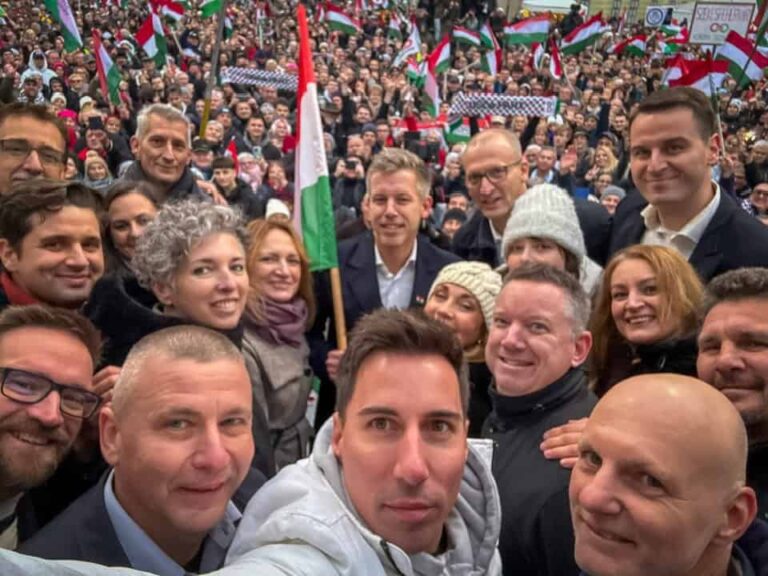 Medián: felzárkózni látszik a Fidesz, de a Tisza továbbra is vezet